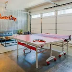 Rooftop Deck Grill Ping Pong Near Downtown Holiday home Nashville