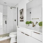Spectacular Double Rooftop 7 Mins To Broadway