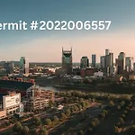 Nashville Charmer - Private Rooftop - Sleeps 14