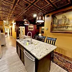 Broadway 4Br 2Bth 2500Sf Art Gallery And Steam Room