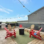 Holiday home Rooftop Deck Grill Ping Pong Near Downtown Nashville