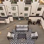 Double Rooftop Decks Hot Tub Karaoke