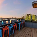 Hot Tub Poker Pool Table & Rooftop Mls View *