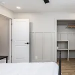 The Nomad 8br Buyout 32 Guests In Hillsboro Apartment