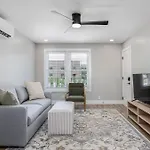 24-guest Retreat The Nomad: X2 1br X4 Apartment *