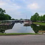 Holiday home Lakeside Retreat You'll Love! Nashville