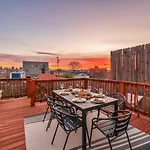 Game Balcony Backyard Near Downtown Nash *