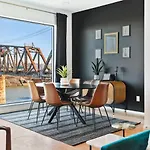 Riverfront Condo Walk To Downtown With Garage Parking