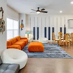 6 Mi To Broadway Nashville Townhome With Balcony!