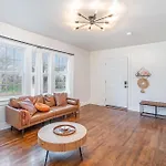Forte - 2 Units - Minutes To Broadway & Germantown