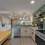 Funky Town - Walkable To Attractions Holiday home