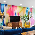 Riverfront Luxury - Walk To Downtown Broadway, Private Patio