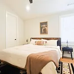 Luxury Cowboy Speakeasy, Billiards 3min To Stadium Holiday home Nashville