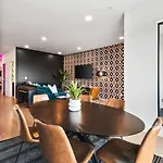 Riverfront Walk To Downtown With Garage Parking * Nashville