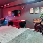 Luxury Stay Near Downtown With Speakeasy And Games