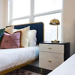 Funky Town - Walkable To Attractions Holiday home