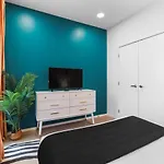 Riverfront Luxury - Walk To Downtown Broadway, Private Patio Nashville