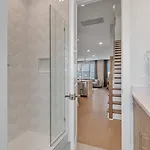 Combined Townhome With 26 Beds - 2 Rooftops!