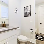 Luxury Cowboy Speakeasy, Billiards 3min To Stadium *
