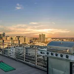 The Skyline Social - Retreat & Private Rooftop * Nashville