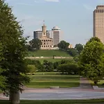 Luxury Villa Close Broadway With Garage And Fire Pit
