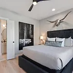 The Blackstone Holiday home Nashville
