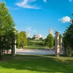 Riverfront Luxury - Walk To Downtown Broadway, Private Patio Holiday home *