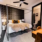 Legendary Encore - Great For Groups Holiday home Nashville