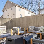 Notes Of Southern Charm - Walkable To Food & Shops Holiday home Nashville