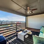 Holiday home Game Balcony Backyard Near Downtown Nash Nashville