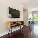 Holiday home The Taylor Martin By Local *