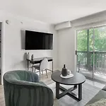 Landing Apartments - The Metropolitan