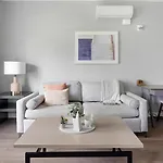 Apartment Landing Incredible Studio Gym Pool *