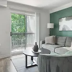 Landing Apartments - The Metropolitan