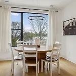 3br Townhome Rooftop Views Hot Tub & Fireplace