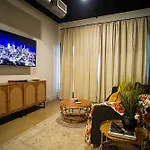 Modern 1br Just Minutes To Downtown Apartment