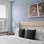 Landing Incredible 1bd Gym Clubhouse Apartment