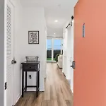 Huge Private Patio With Games & Skyline Views Nashville