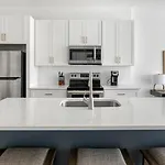 Landing Stunning 1bd Game Gym *