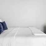 Landing Incredible Studio Gym Pool Apartment *