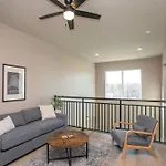 2 Bedroom + Loft Condo, Coffee Shop In Building Nashville