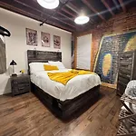 The 1865 Experience With Speakeasy, Pool & Parking Apartment *