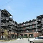 Huge Private Patio With Games & Skyline Views * Nashville