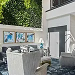 Apartment Boulevard Midtown 30ft Ceilings 1br 01 *