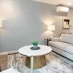 Landing Incredible Studio Gym Pool * Nashville