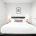 Two Cozysuites Music Row Chic Condo In Nashville
