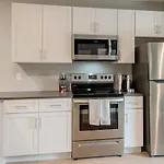 Landing Incredible Studio Gym Pool Apartment *