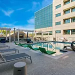 Apartment Boulevard Midtown 30ft Ceilings 1br 01 *