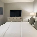 Landing Incredible Studio Gym Pool