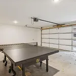 Apartment New Modern Escape With Rooftop Hot Tub *